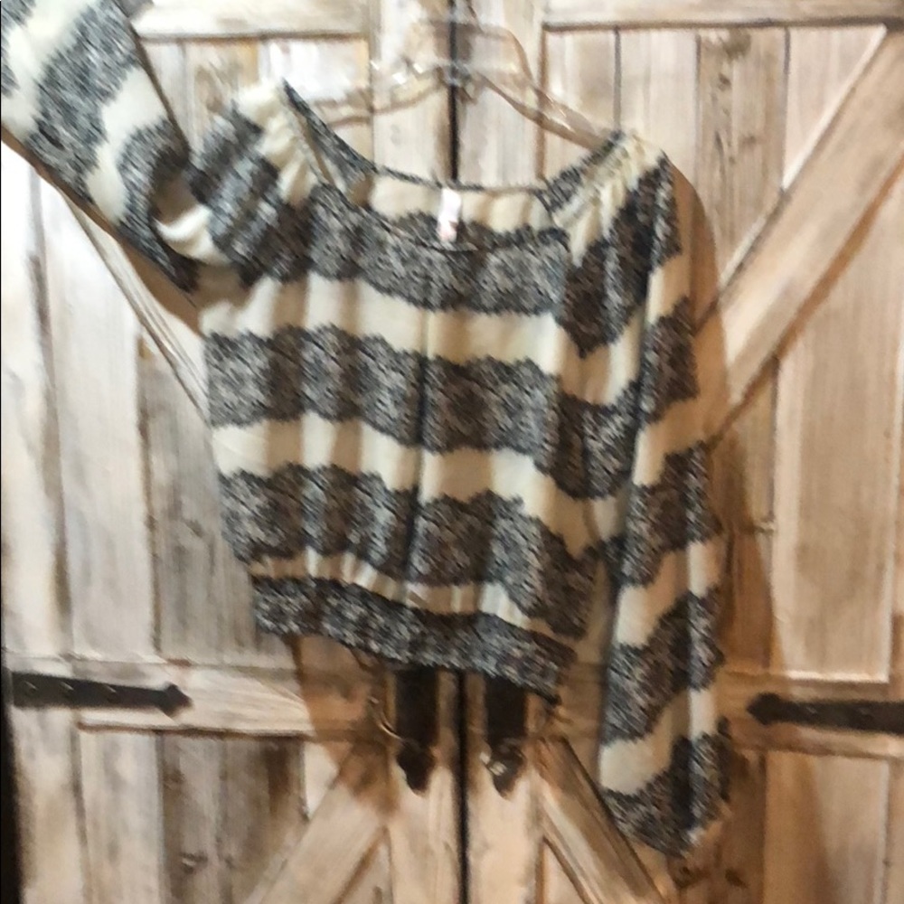 Blouse - Picture 2 of 7